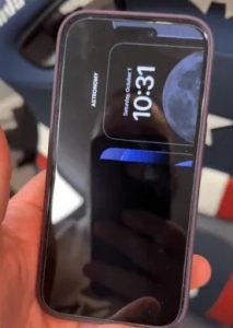 iOS16で画面全体が90度左回転するバグ