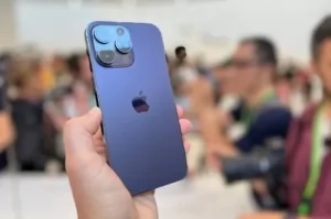 iPhone14 Proディープパープル、一部個体に「色合いが異なる」との報告