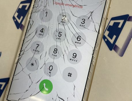 iPhoneの画面破損は突然に