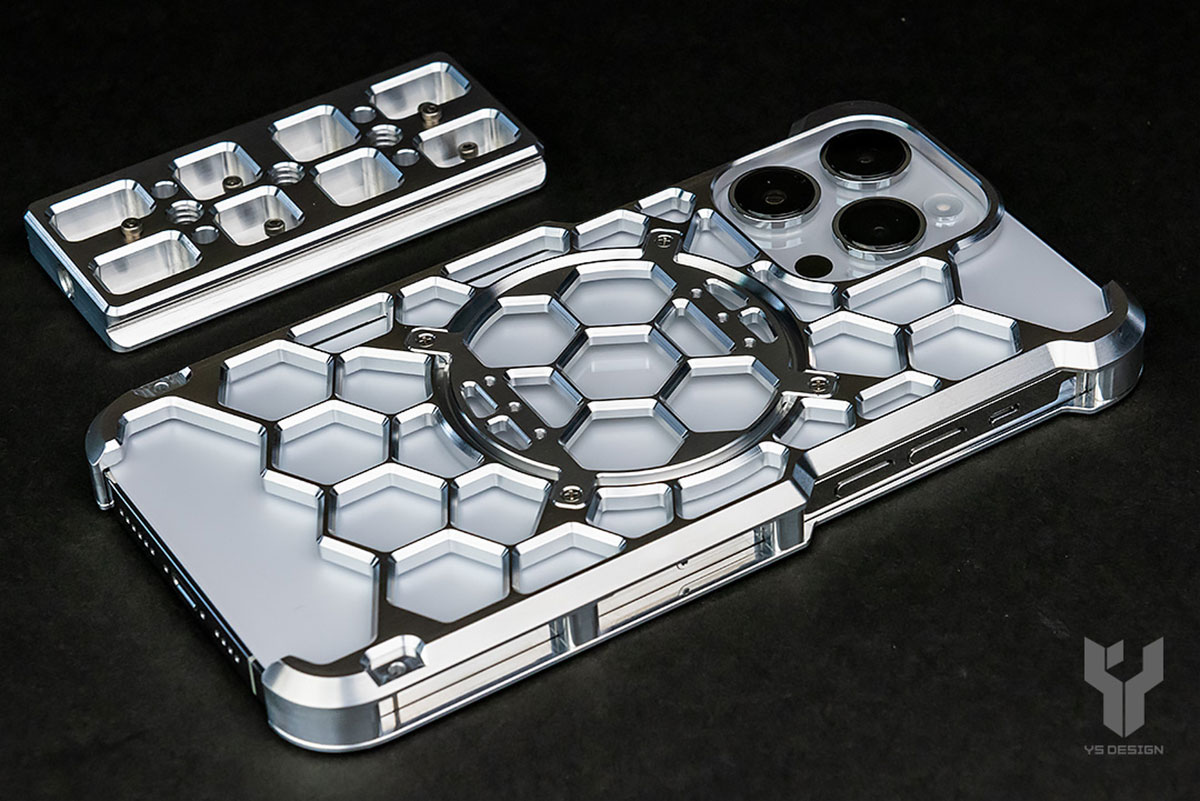 ワイエスデザインのiPhone 14 Pro用/14 Pro Max用アルミ合金製プロテクターケースの紹介！