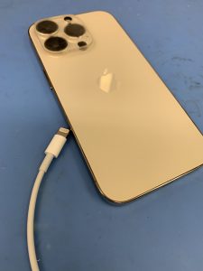 iPhoneの充電ケーブルが変わってきているって知っていますか？？