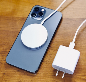 充電方法は一つじゃない！非接触なワイヤレス充電Qi