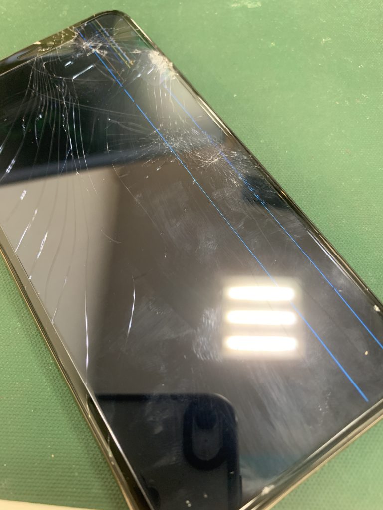 画面割れ？ゴーストタッチにはご注意を！！