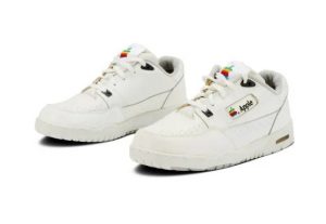 Appleのスニーカー！？