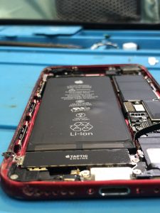 外から見えない損傷も、点検作業で一目瞭然。