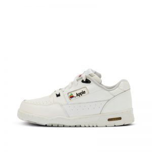 Appleのスニーカー！？