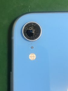 そのアウトカメラレンズは大丈夫？