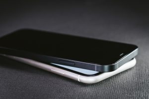 iPhoneの画面が点かなくなった？？そんなときはまず確認！