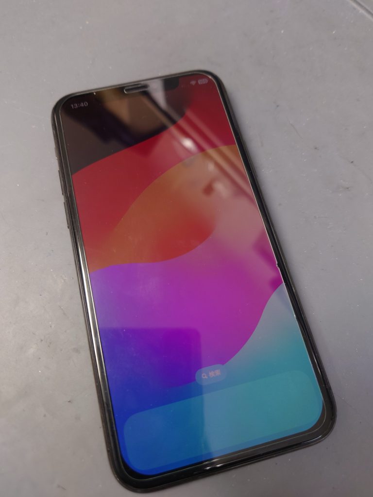 急にタッチが効かなく…まずは強制再起動を試して！