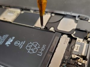 iPhoneの修理ってどのくらい時間が掛かるの？時間や理由を詳しく解説