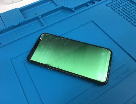 iPhoneXから搭載された有機ELの壊れかた